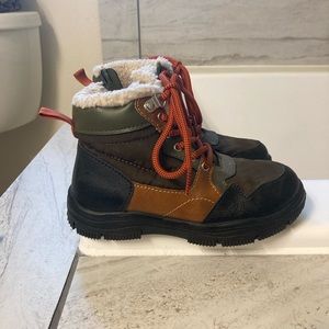 Boys Nordstrom winter boots size 13 little boy.